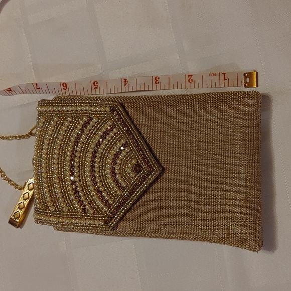 Clutch Purse with Strap and Saree Clip - Picture 10 of 12